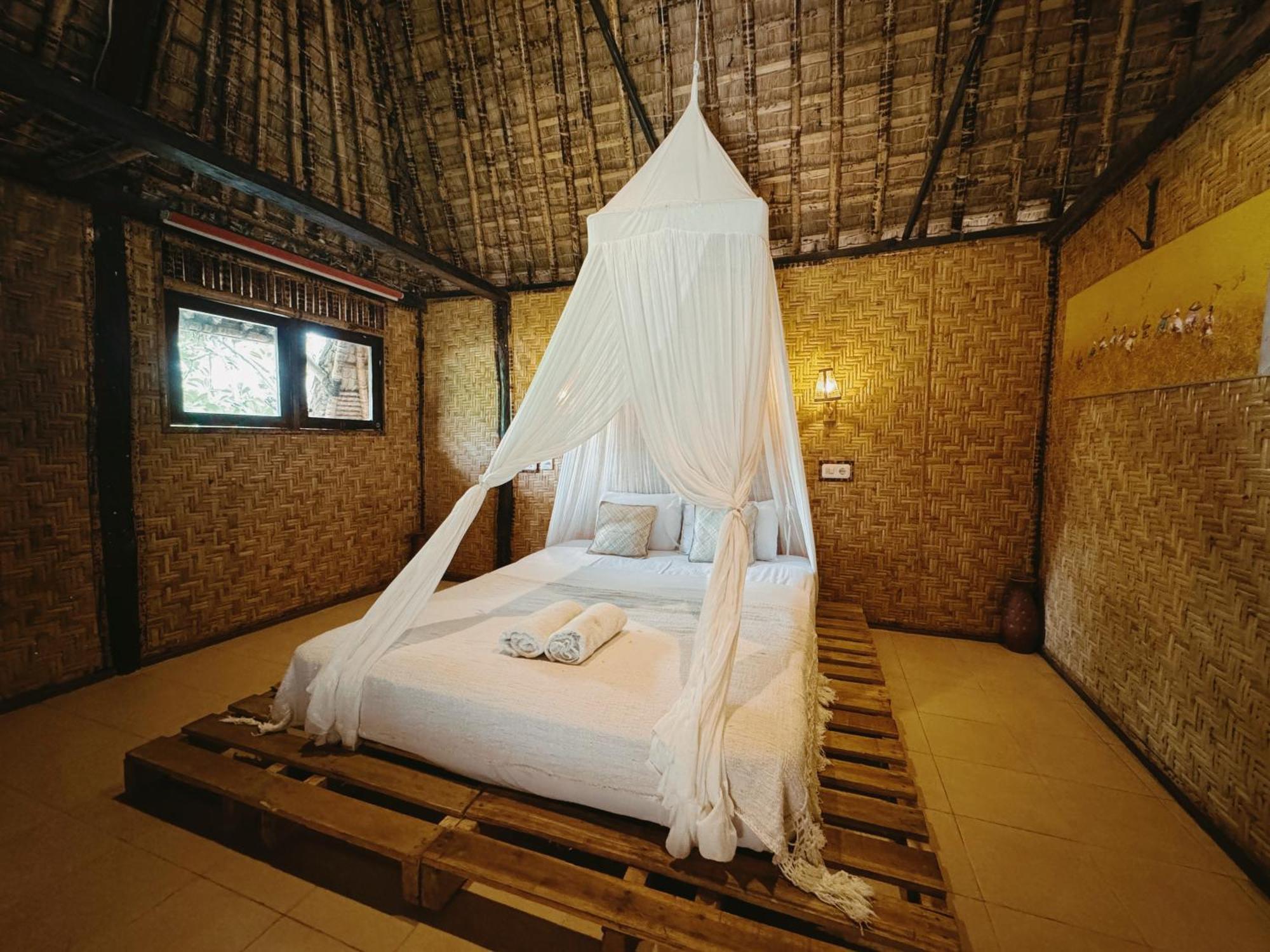 Sasak Experience Hotel Kuta  Luaran gambar