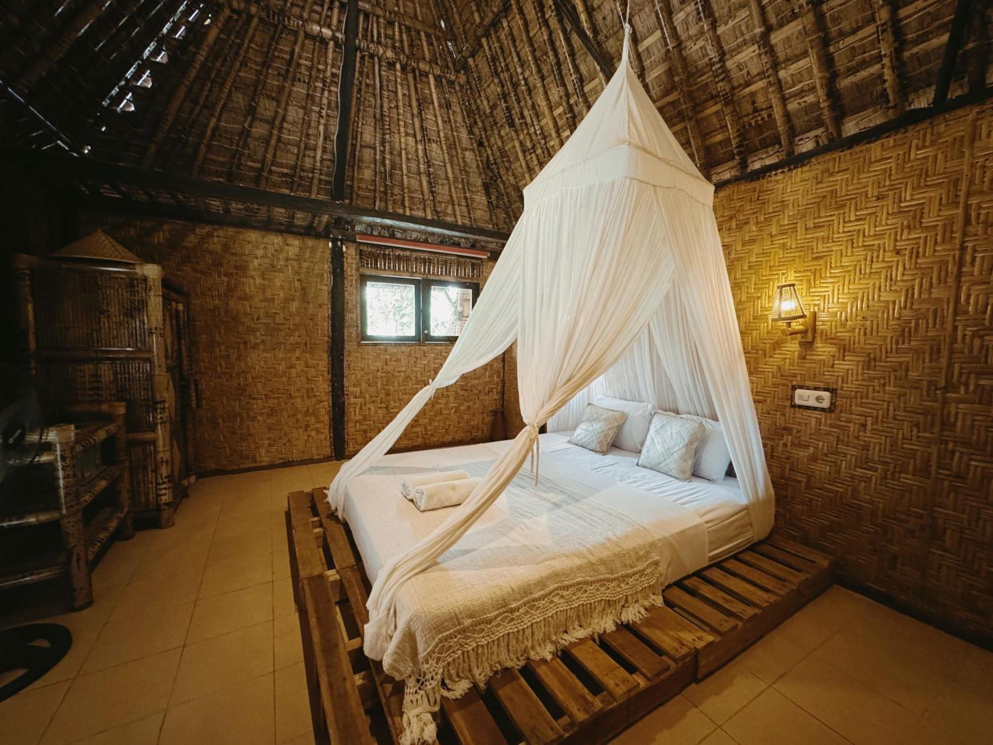 Sasak Experience Hotel Kuta  Luaran gambar