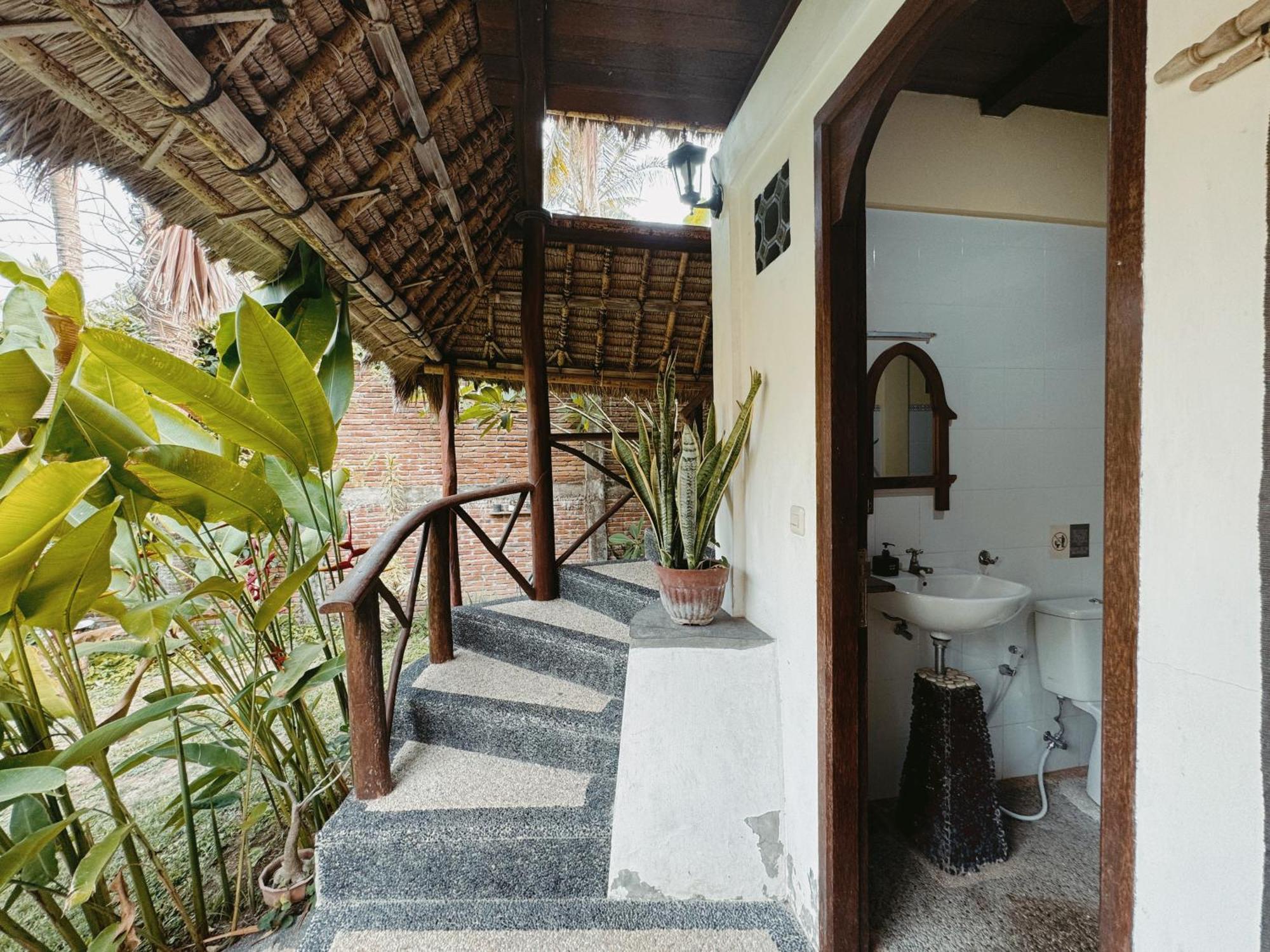 Sasak Experience Hotel Kuta  Luaran gambar